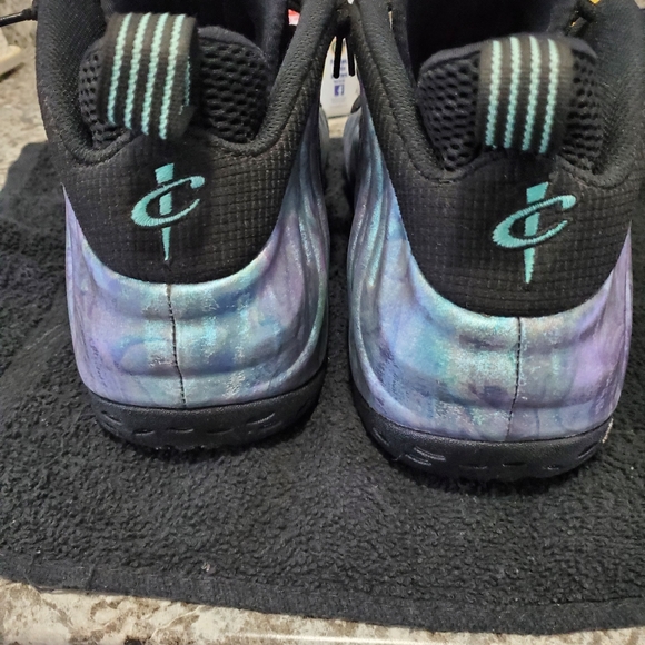 Nike Foamposite - Picture 6 of 10
